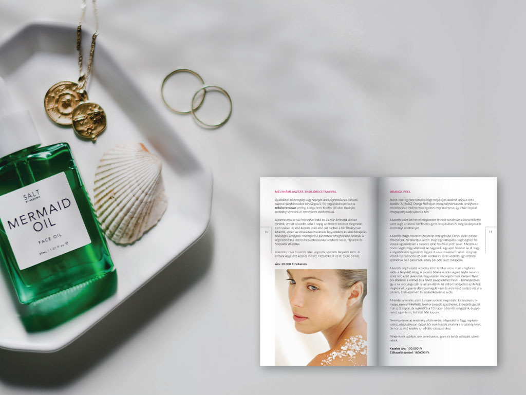 Beauty brosúra egyedi formátumban, ezüstösen csillogó gyöngyházfényű papíron, elegáns tipográfiával és látványos tördeléssel