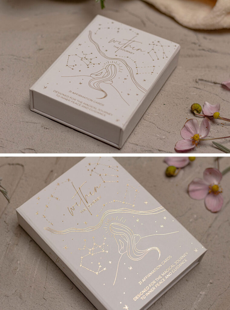 Egyedi megrendelésre készített díszdobozos kártya szett mágneses záródású dobozban, matt fóliázott és aranyprégelt borítóval